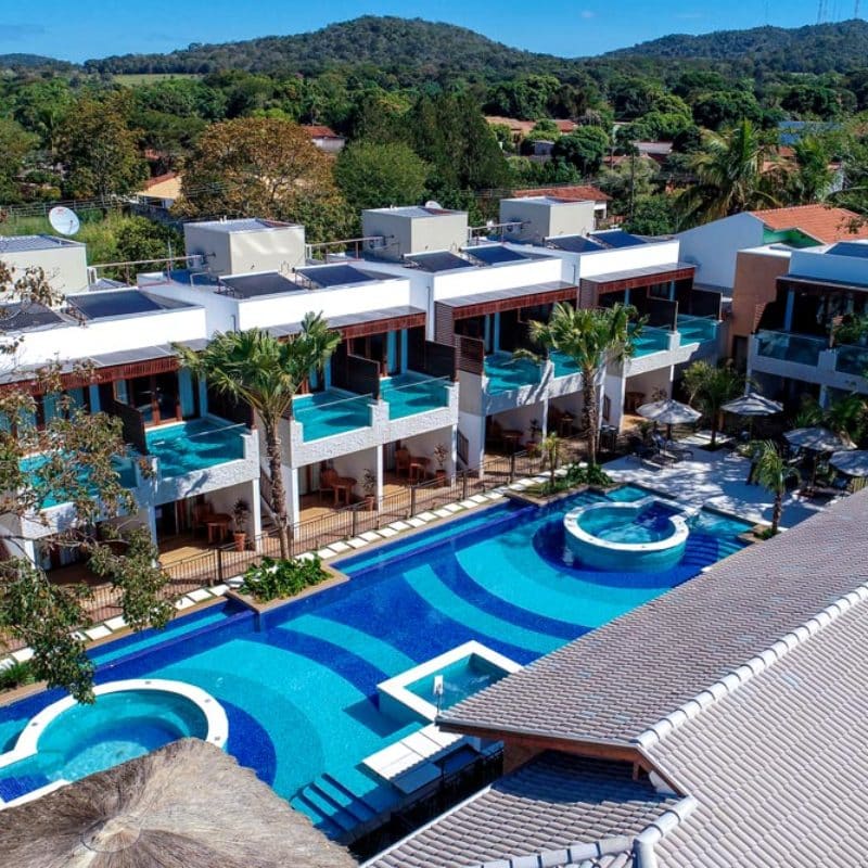 Área externa da ala dos Apartamentos Premium e Superior com Piscina Privativa | Arte da Natureza Bonito | Bonito/MS