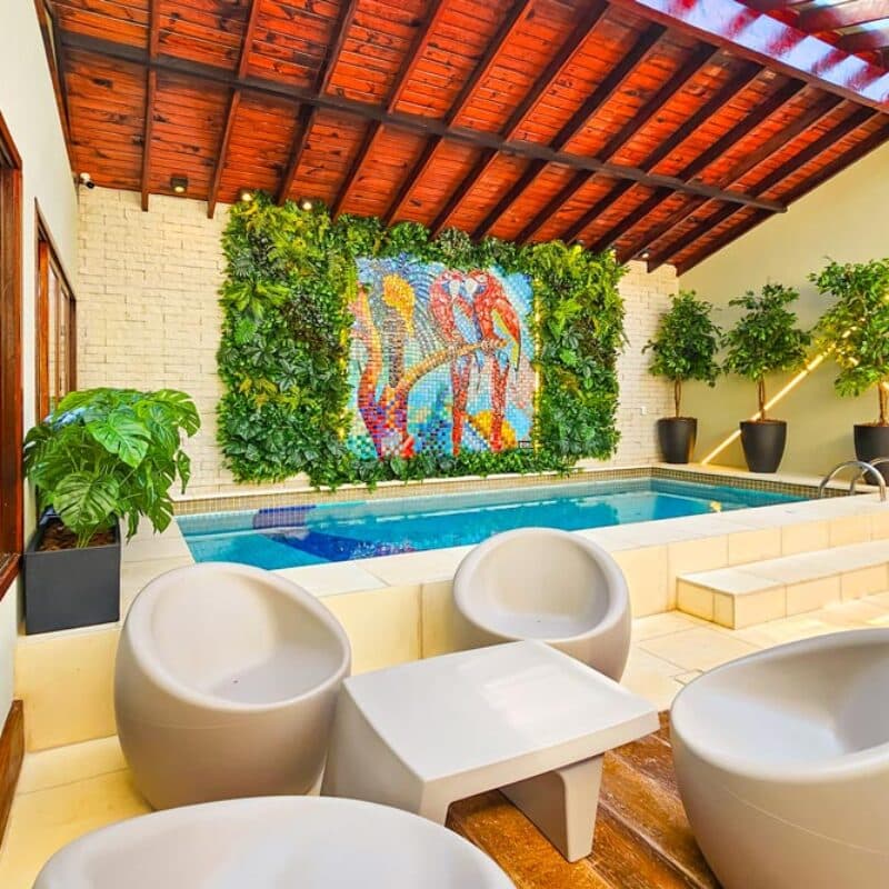 Piscina coberta aquecida